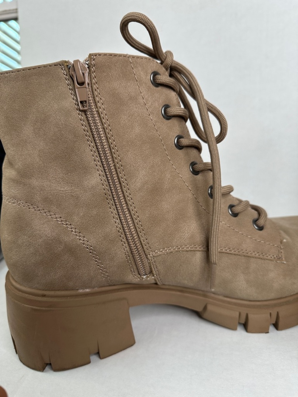 MIA Tan Lace-Up Lug Combat Boots - Picture 5 of 6